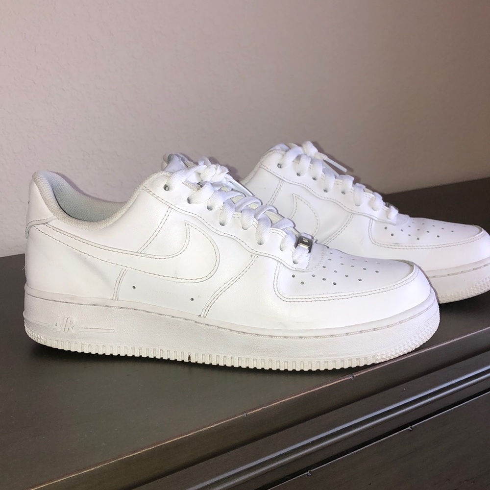 Women White Nike Air Force 1 07 Size 10